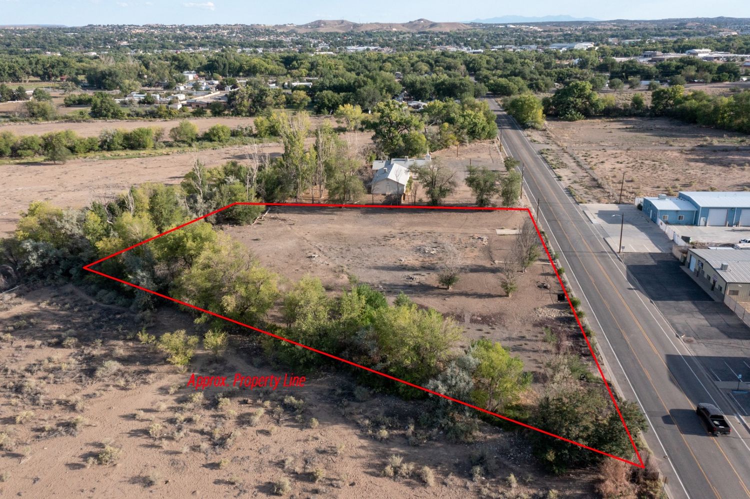 655 S Dustin Rd, Farmington, NM 87401